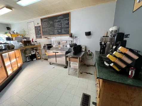 17 Bridge Street Henniker NH 03242