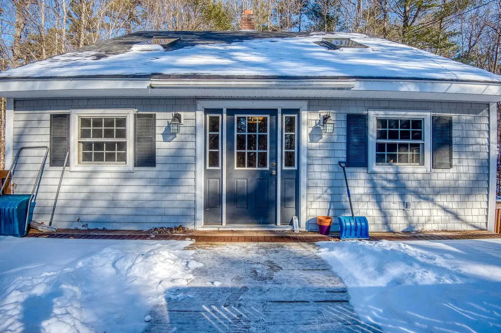 48 Independence Drive Freedom NH 03836