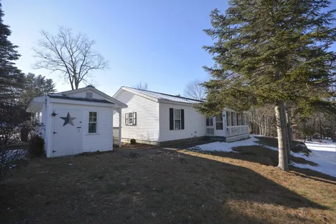 33 Amherst Court Laconia NH 03246