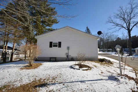 33 Amherst Court Laconia NH 03246