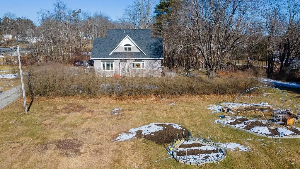 9 Shackford Court Pittsfield NH 03263