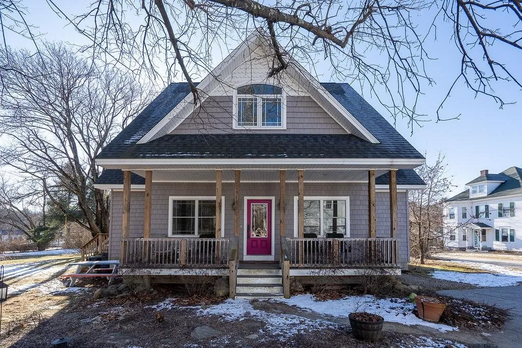9 Shackford Court Pittsfield NH 03263