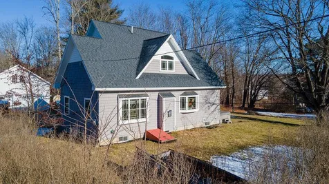 9 Shackford Court Pittsfield NH 03263