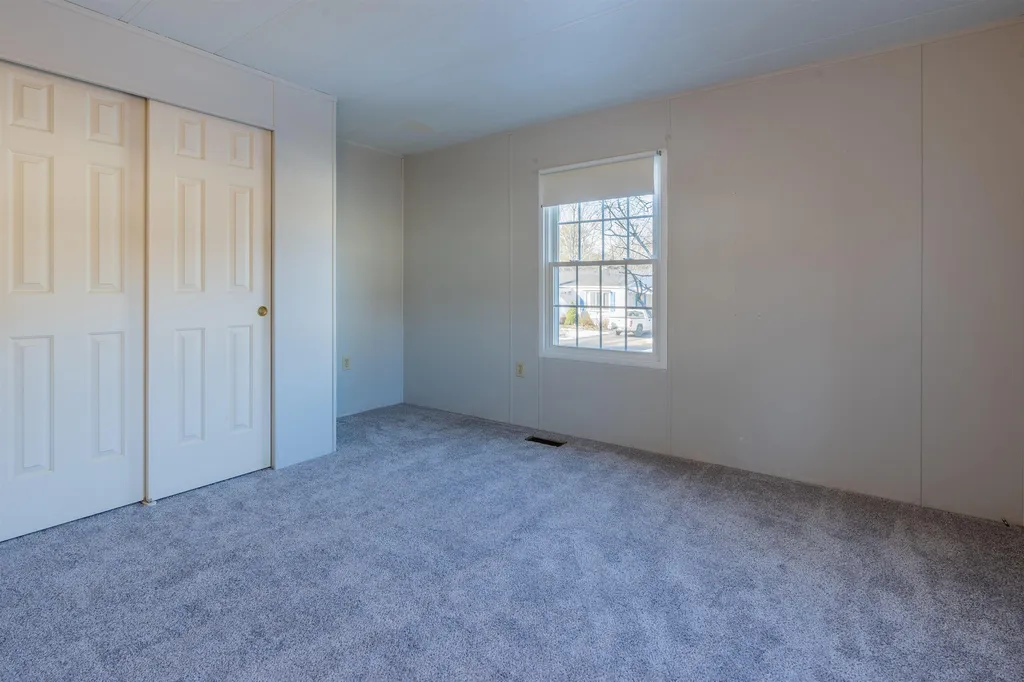 42 Gooseberry Circle Rochester NH 03867