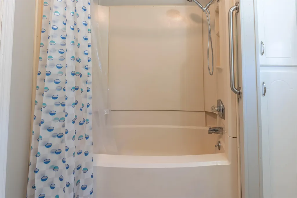 42 Gooseberry Circle Rochester NH 03867