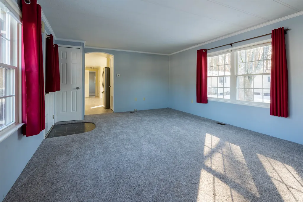 42 Gooseberry Circle Rochester NH 03867