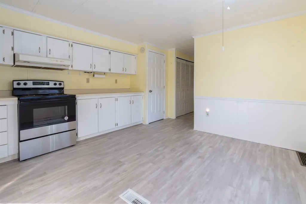 42 Gooseberry Circle Rochester NH 03867