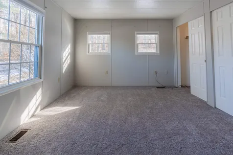 42 Gooseberry Circle Rochester NH 03867