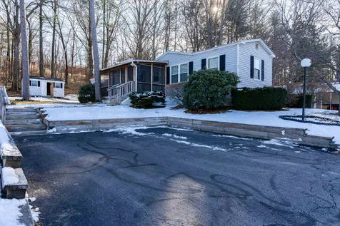 42 Gooseberry Circle Rochester NH 03867
