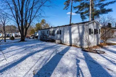 42 Gooseberry Circle Rochester NH 03867