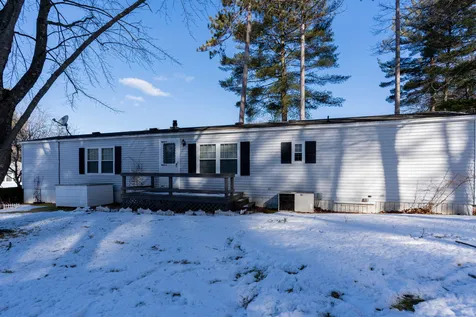 42 Gooseberry Circle Rochester NH 03867