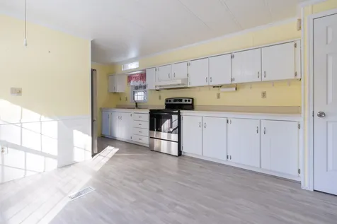 42 Gooseberry Circle Rochester NH 03867
