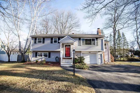 10 Ackerman Street Salem NH 03079