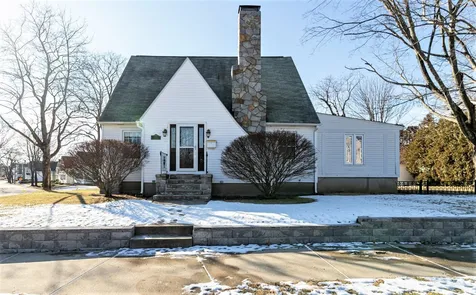 496 Coolidge Avenue Manchester NH 03102