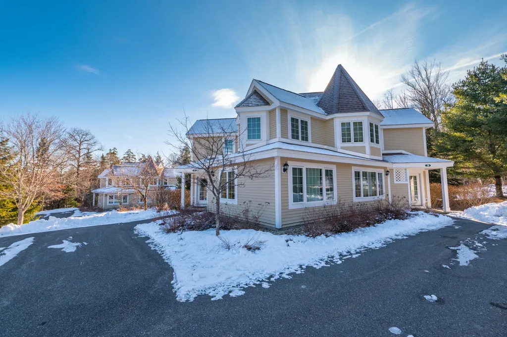70a Kingswood Road Dover VT 05356
