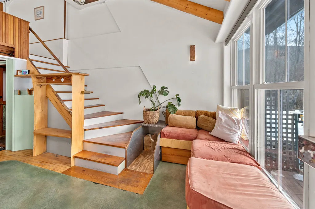 16 Dimetro Road Warren VT 05674