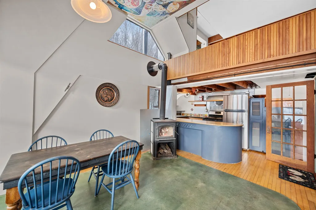 16 Dimetro Road Warren VT 05674