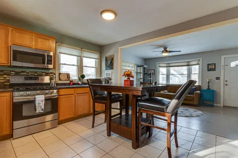 25 Applevale Drive Dover NH 03820