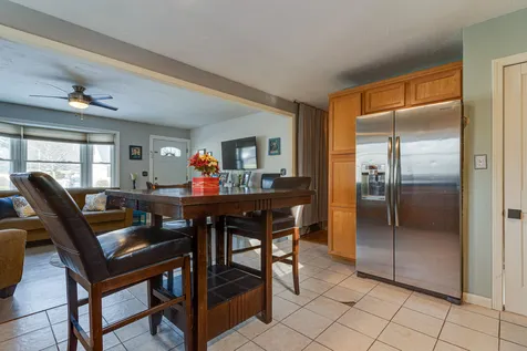 25 Applevale Drive Dover NH 03820