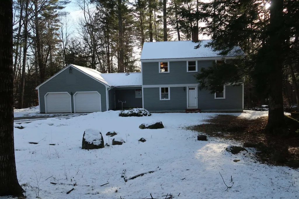 97 Cooper Road Hebron NH 03241