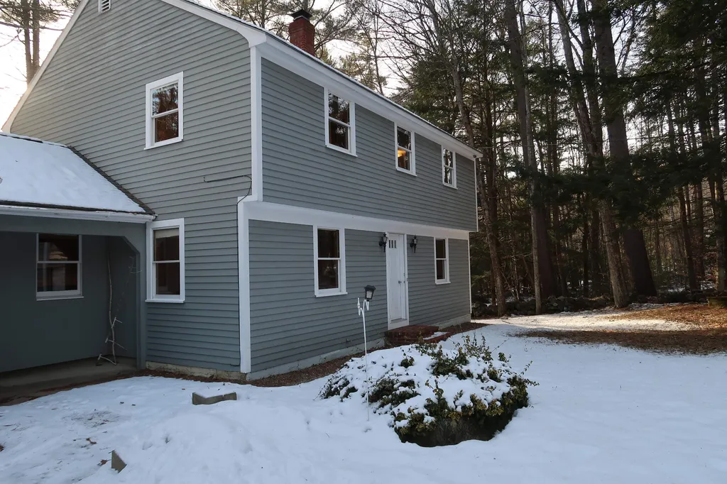 97 Cooper Road Hebron NH 03241