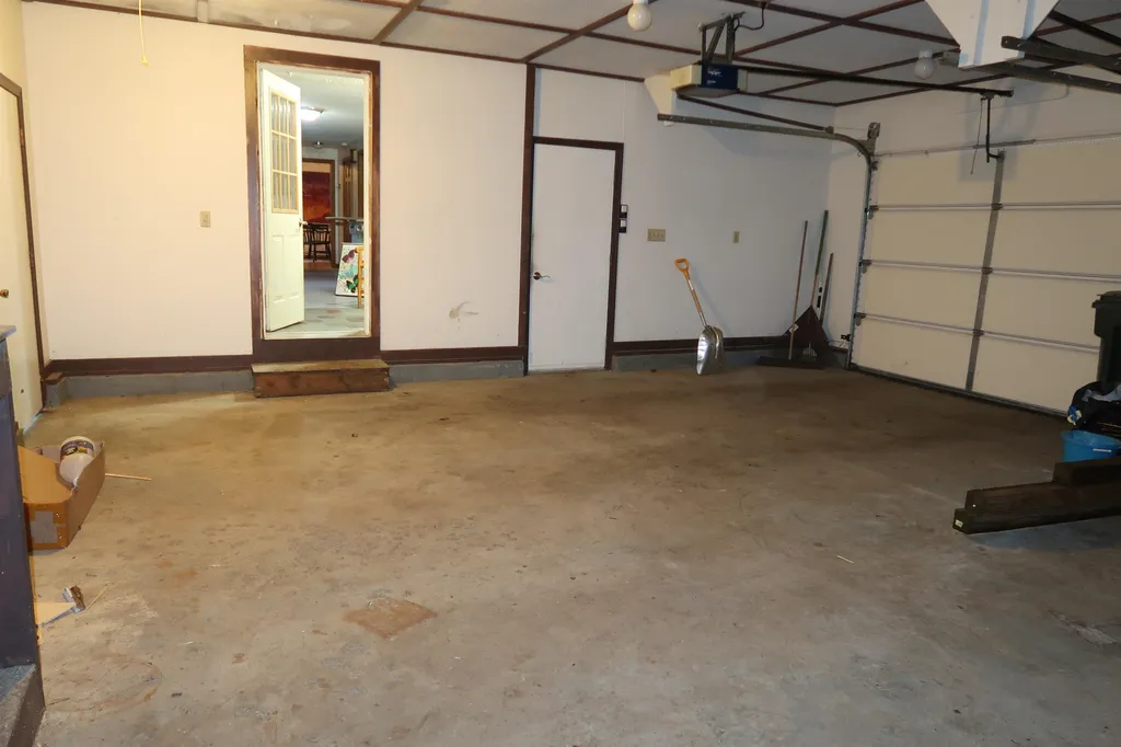 97 Cooper Road Hebron NH 03241