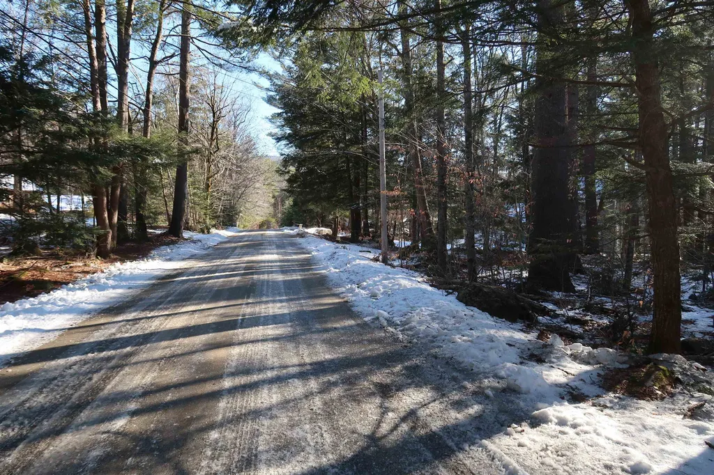97 Cooper Road Hebron NH 03241