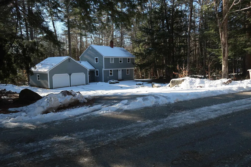 97 Cooper Road Hebron NH 03241