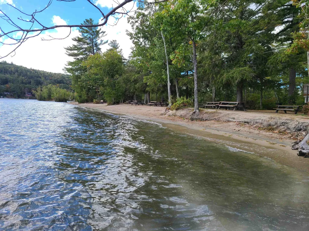 97 Cooper Road Hebron NH 03241