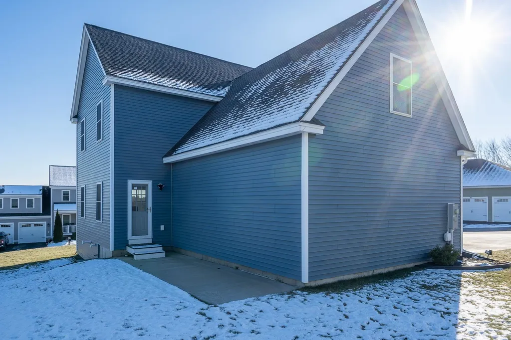 19 Pierce Drive Rochester NH 03867