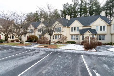 8 Salisbury Road Nashua NH 03064