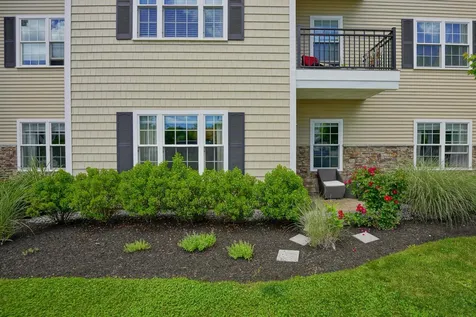 61 Acadia Lane Exeter NH 03833