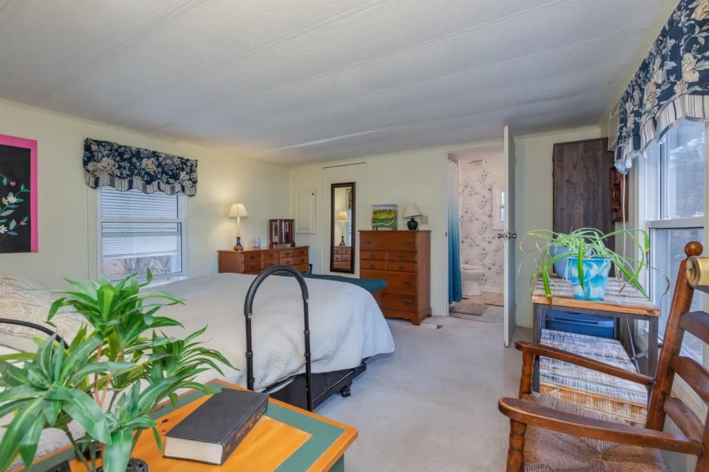 66 Fairfield Drive Concord NH 03301