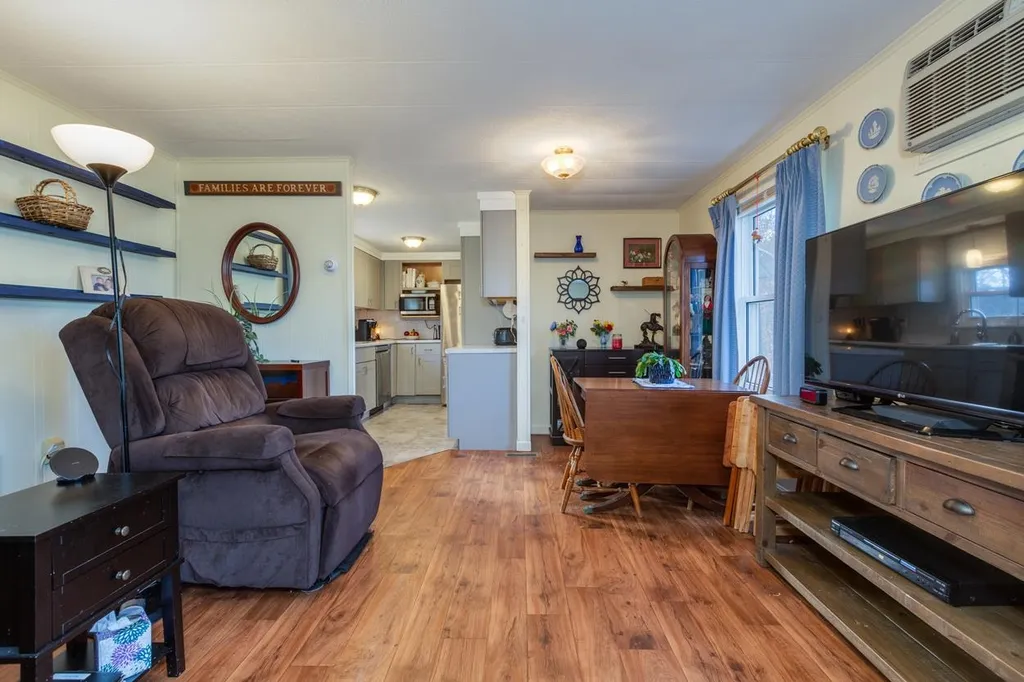66 Fairfield Drive Concord NH 03301