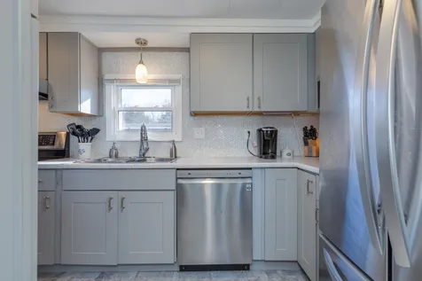 66 Fairfield Drive Concord NH 03301