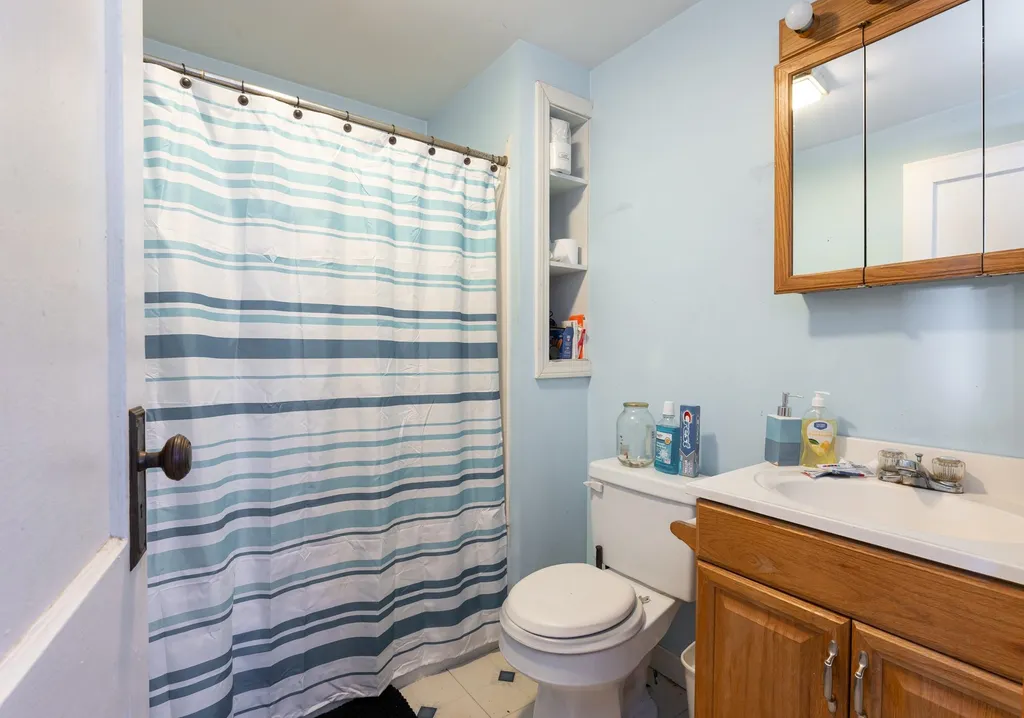 235 Cedar Street Manchester NH 03103