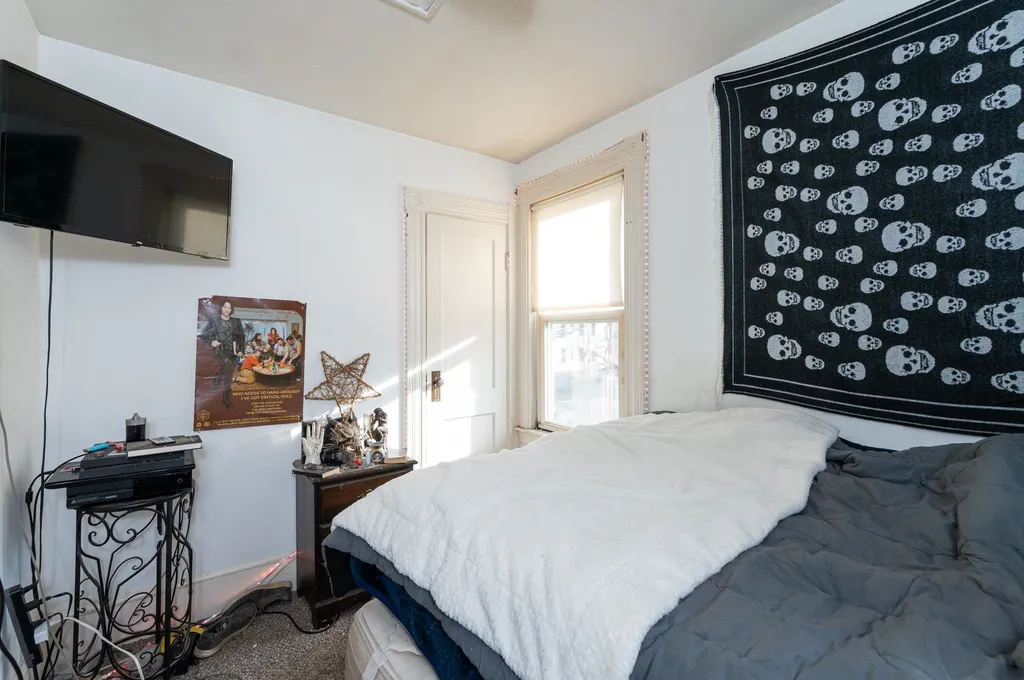 235 Cedar Street Manchester NH 03103