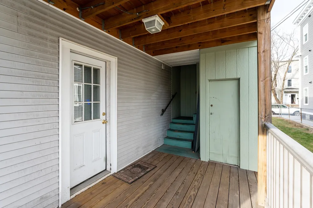 235 Cedar Street Manchester NH 03103