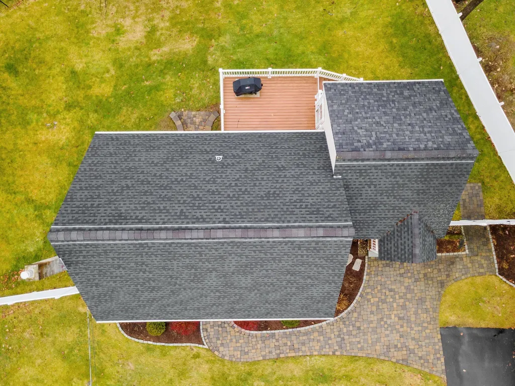 19 Custom Street Nashua NH 03062