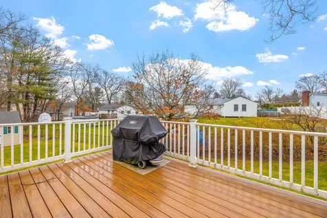 19 Custom Street Nashua NH 03062