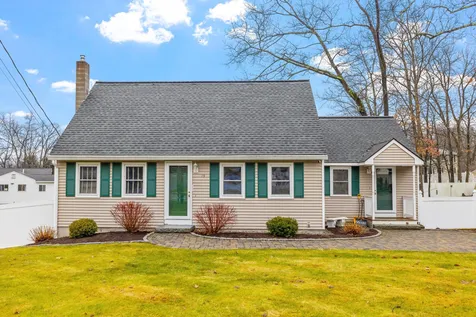 19 Custom Street Nashua NH 03062
