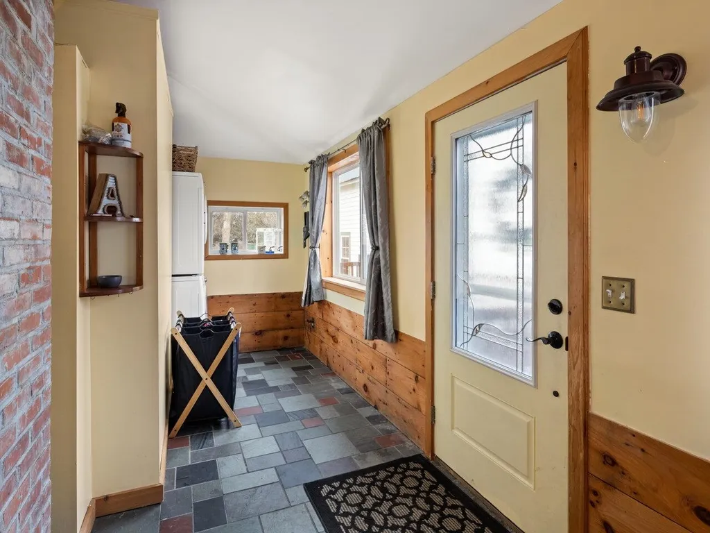 110 Panton Road Vergennes VT 05491