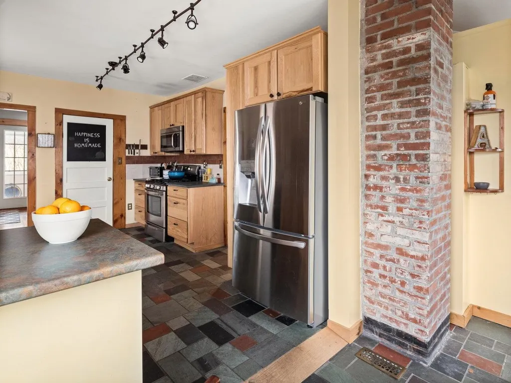 110 Panton Road Vergennes VT 05491