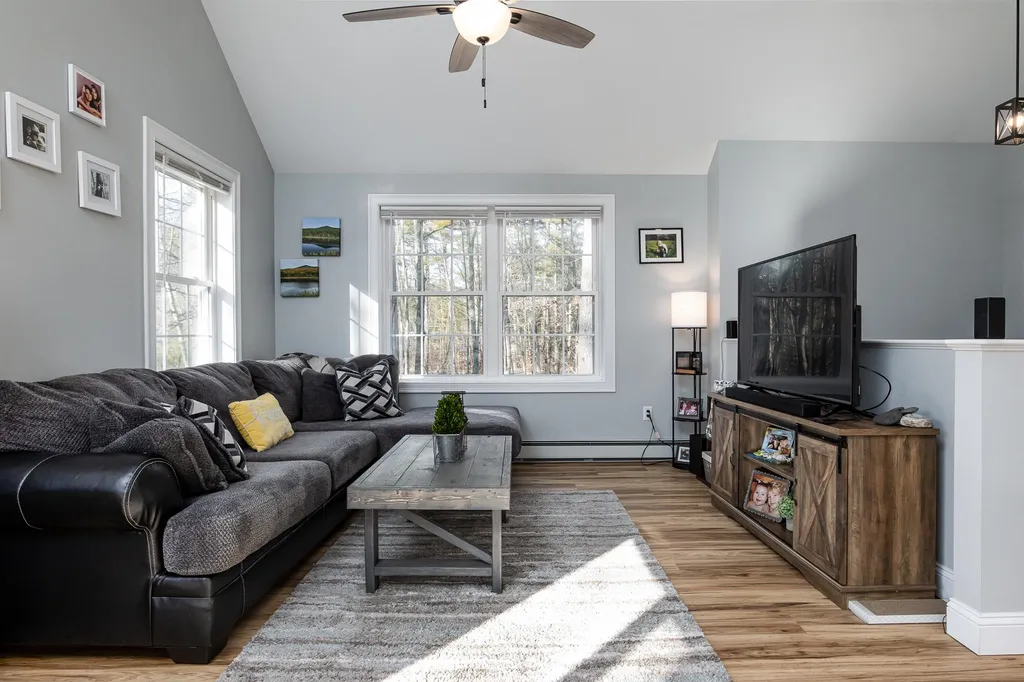 113 Twin Bridge Road Weare NH 03281