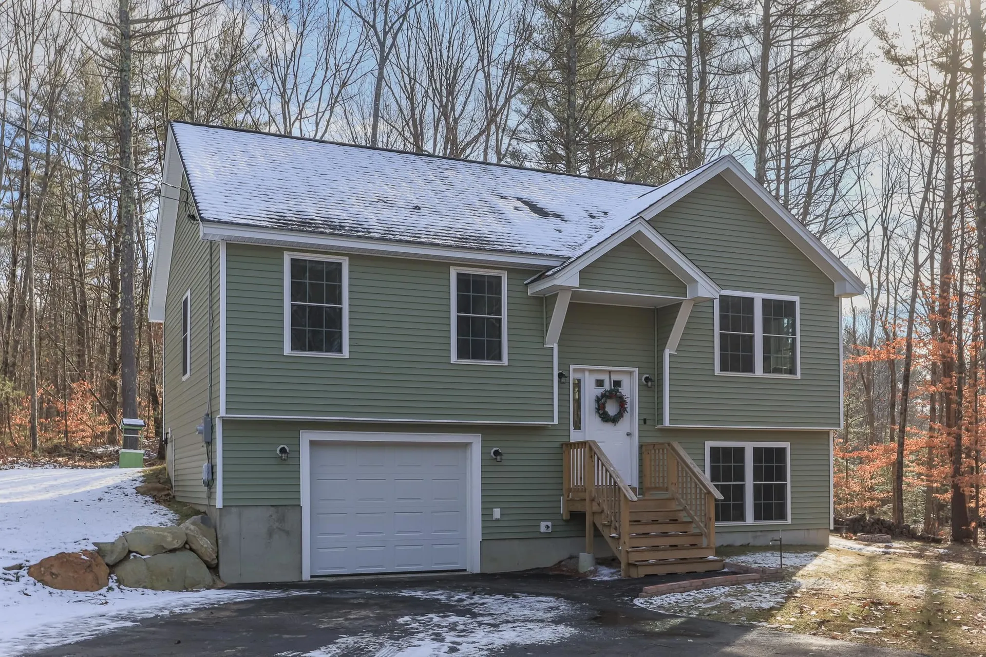 113 Twin Bridge Road Weare NH 03281