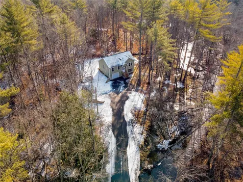 113 Twin Bridge Road Weare NH 03281