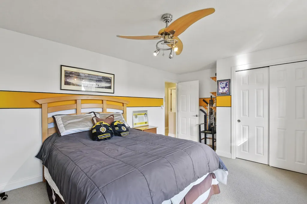 274 Aaron Drive Manchester NH 03109