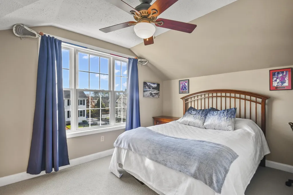 274 Aaron Drive Manchester NH 03109