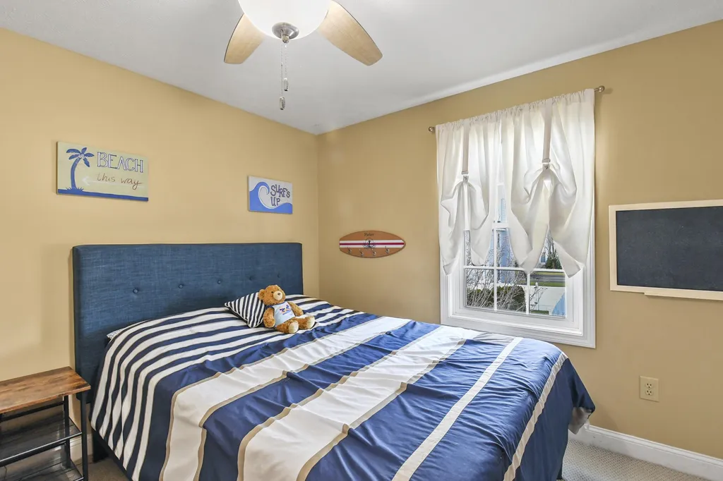 274 Aaron Drive Manchester NH 03109