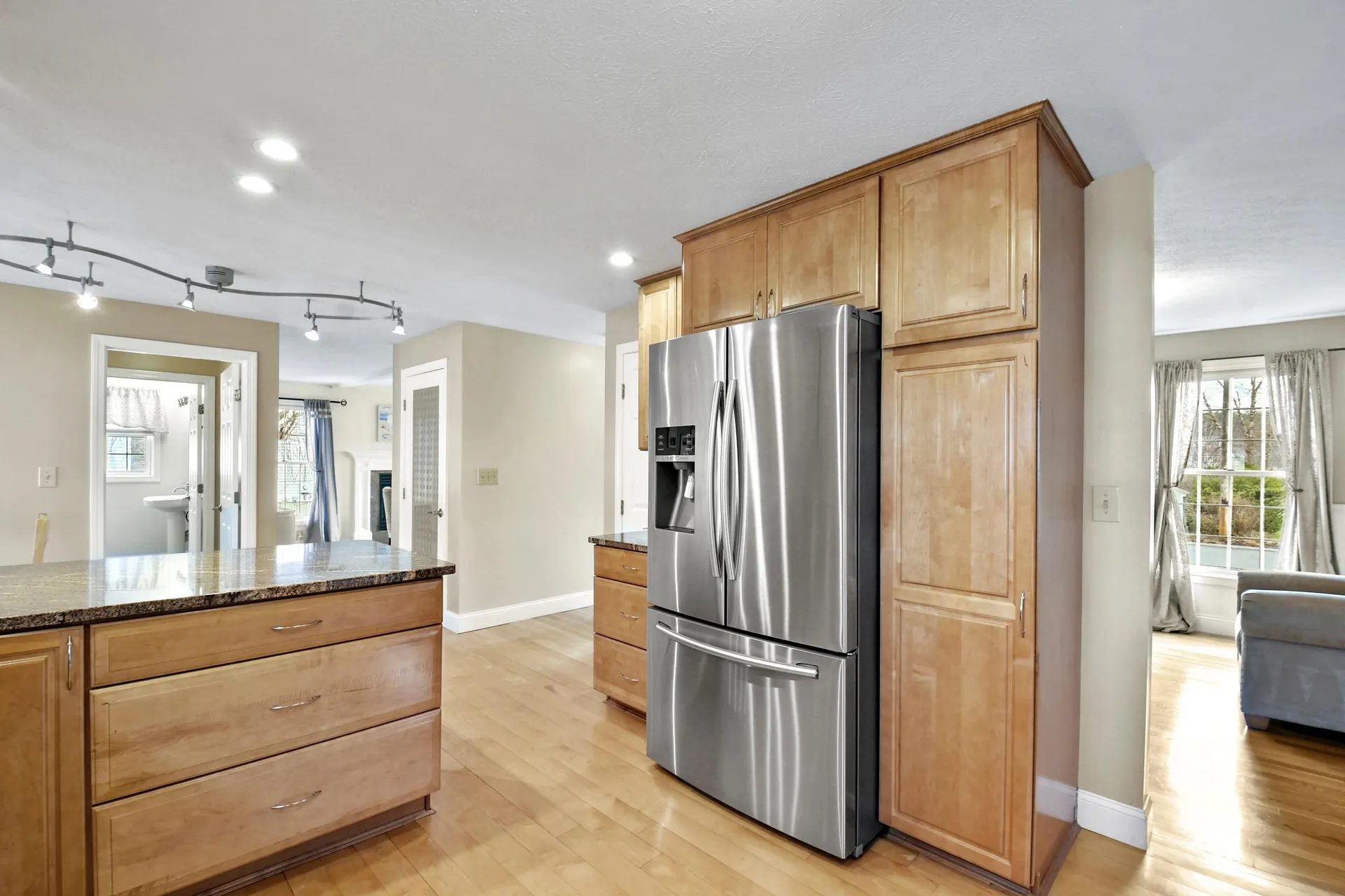 274 Aaron Drive Manchester NH 03109